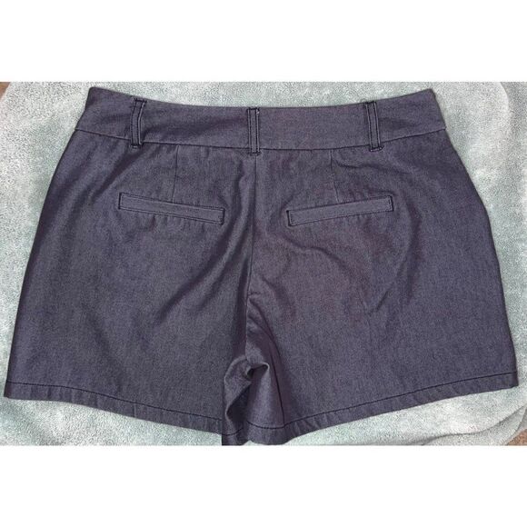 ELLE Dark Gray Shorts (4) - Picture 2 of 4